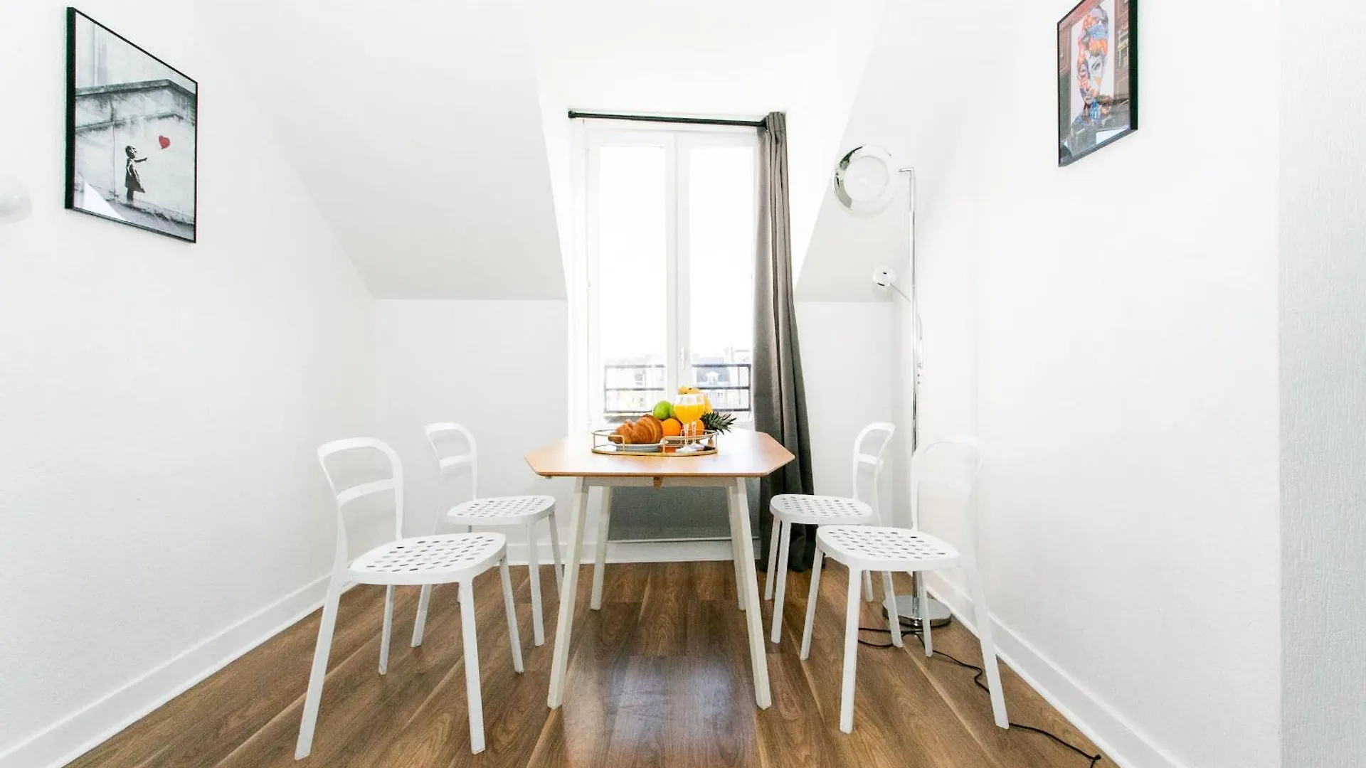 Upper 1br Cozy
